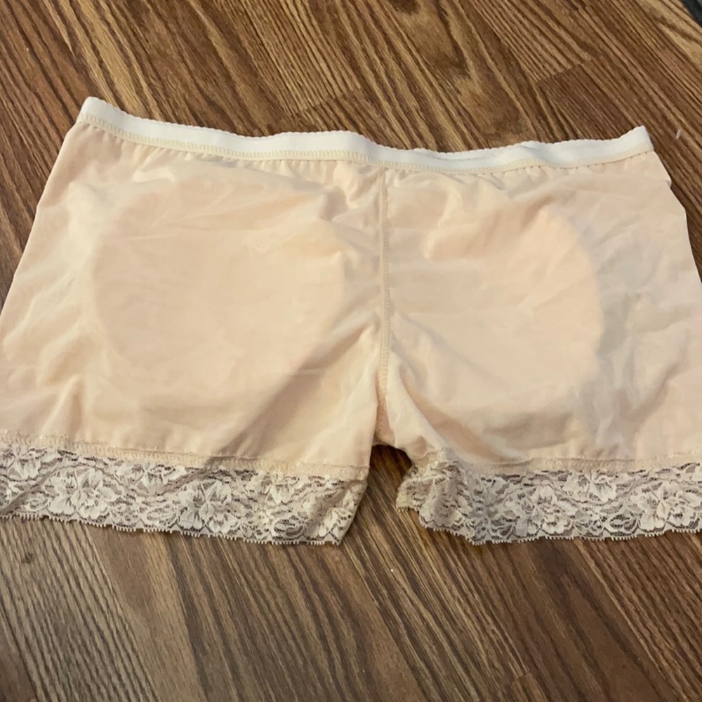 Body garment